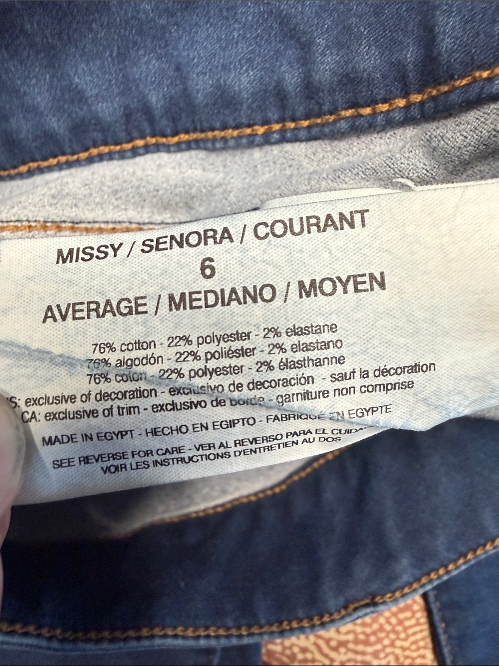 Gloria Vanderbilt Mid-Rise Straight Leg Jeans in Deep Blue - Picture 4 of 15